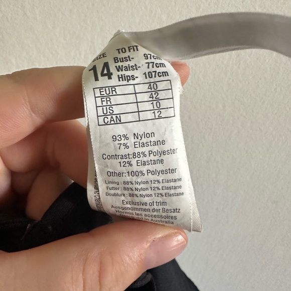 Seafolly Australia Black Quilted Fixed Tri Strappy Bikini Top size 14 EUC - Picture 12 of 12